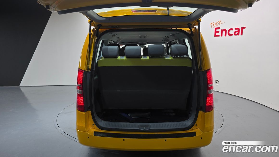Hyundai Starex 2019