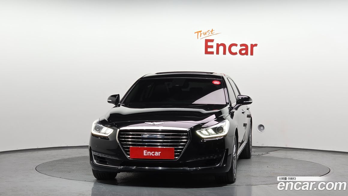 Genesis EQ900 2017