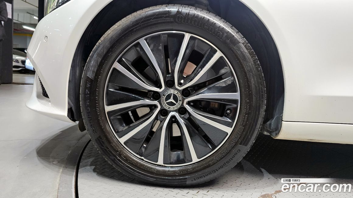 Mercedes-Benz C-Class 2019