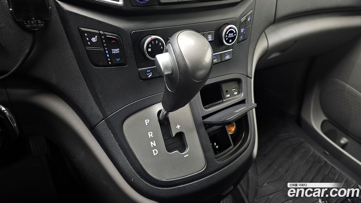 Hyundai Starex 2019