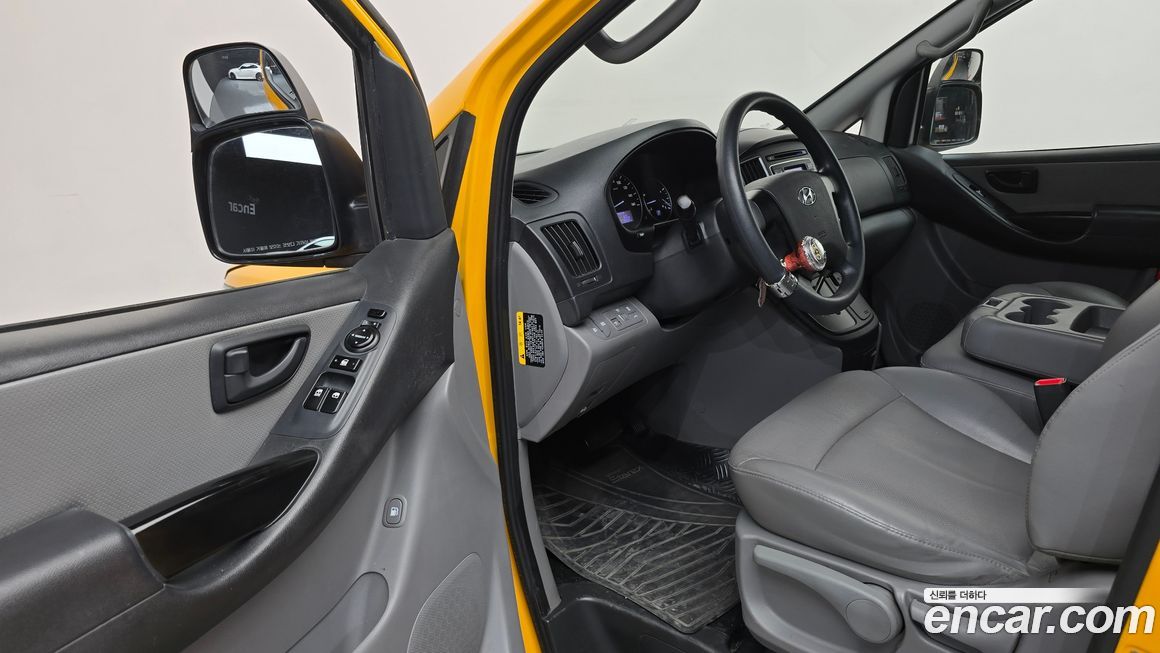 Hyundai Starex 2019