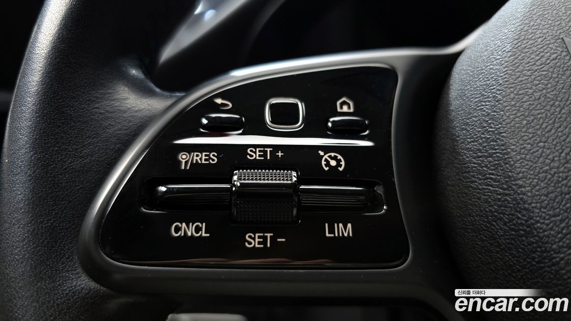 Mercedes-Benz C-Class 2019
