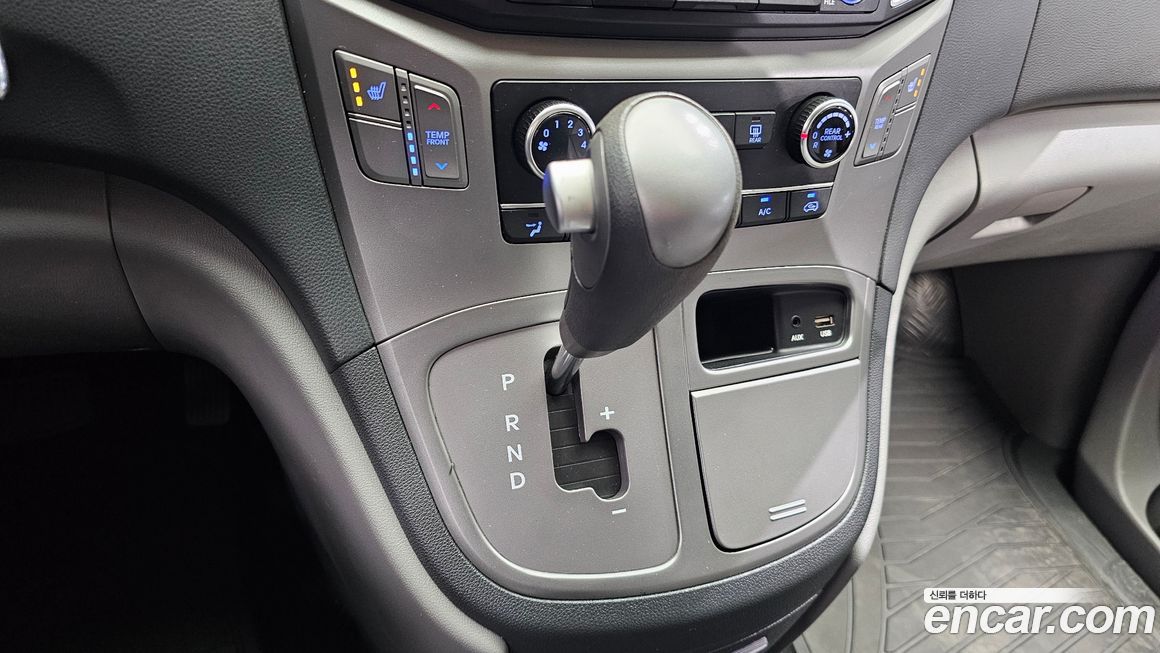 Hyundai Starex 2019
