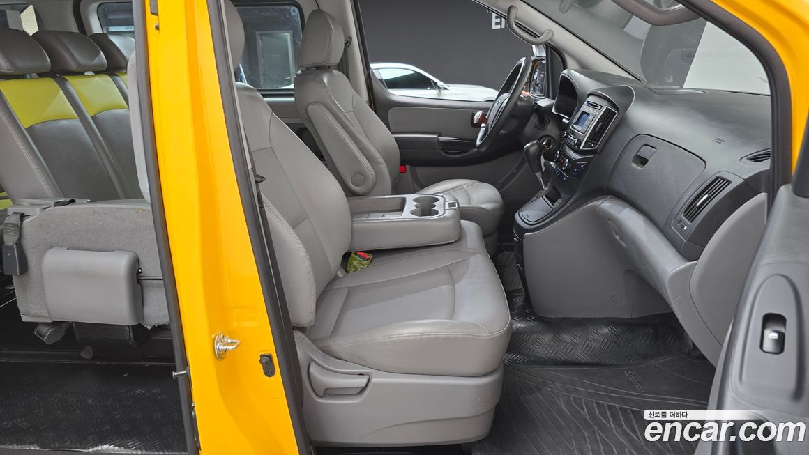 Hyundai Starex 2019