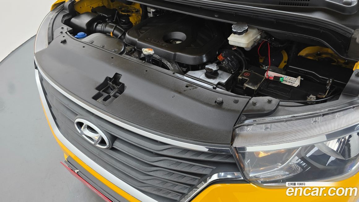 Hyundai Starex 2019