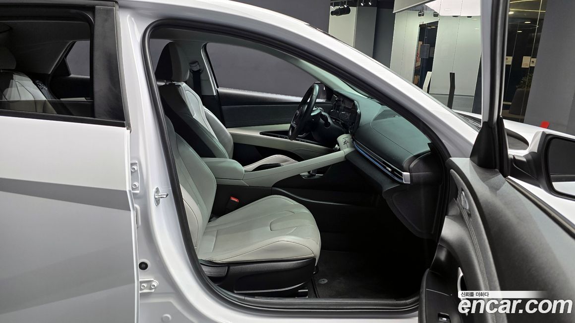 Hyundai AVANTE 2021