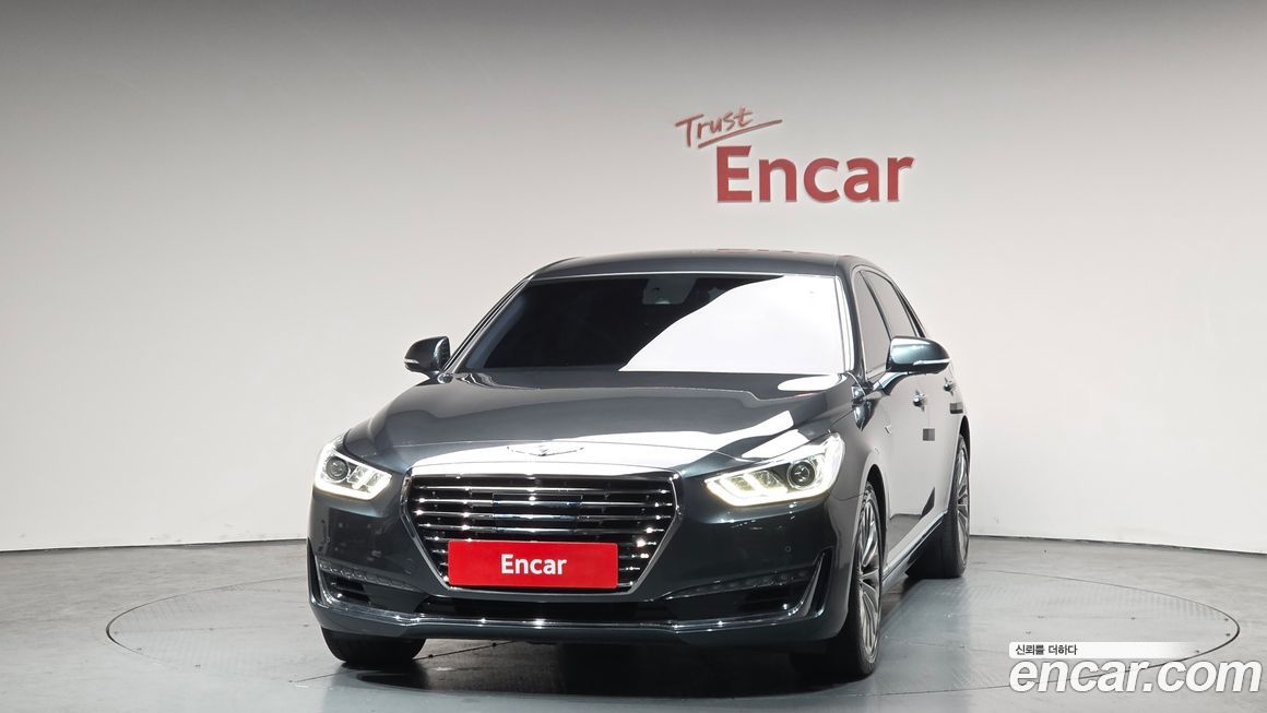 Genesis EQ900 2018
