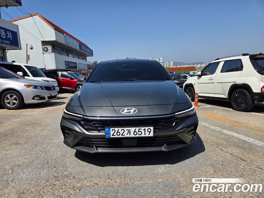 Hyundai AVANTE 2025
