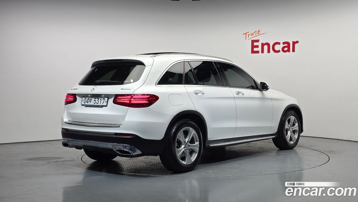 Mercedes-Benz GLC-Class 2017