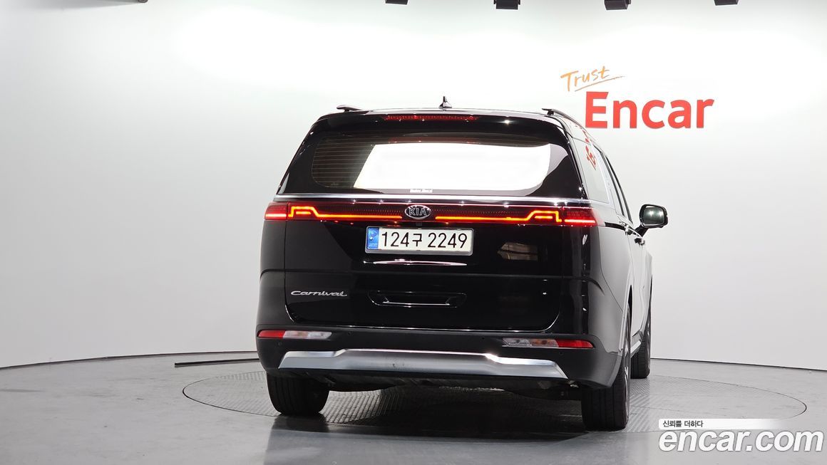 Kia Canival 2021