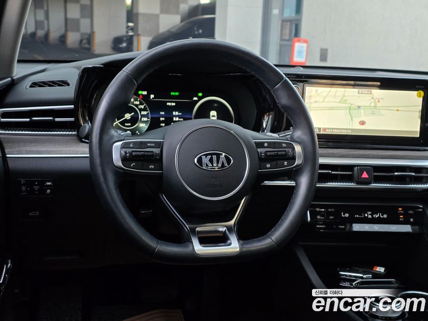 Kia K5 2021