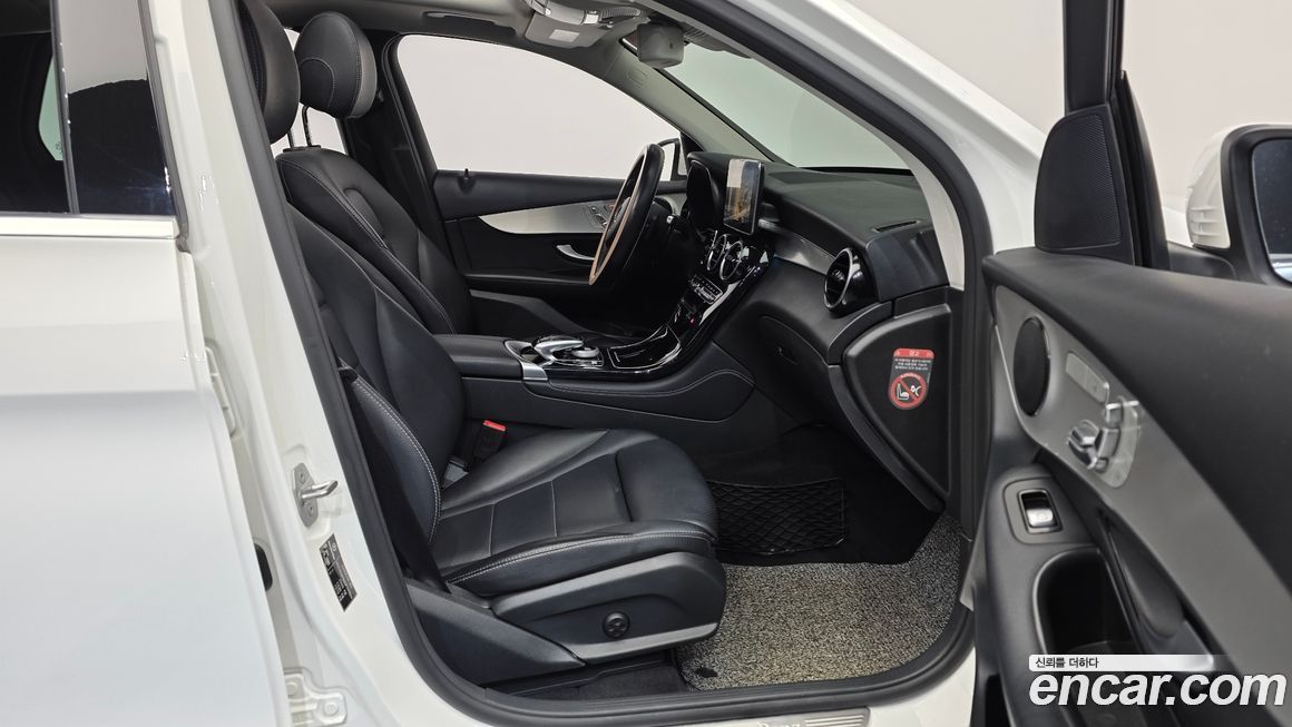 Mercedes-Benz GLC-Class 2017