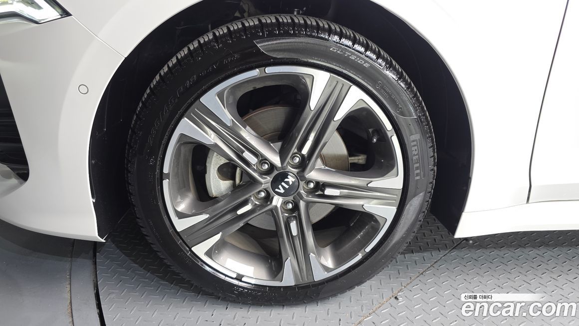 Kia K5 2021