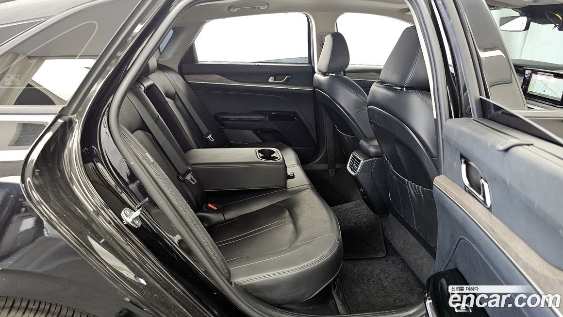 Kia K5 2023