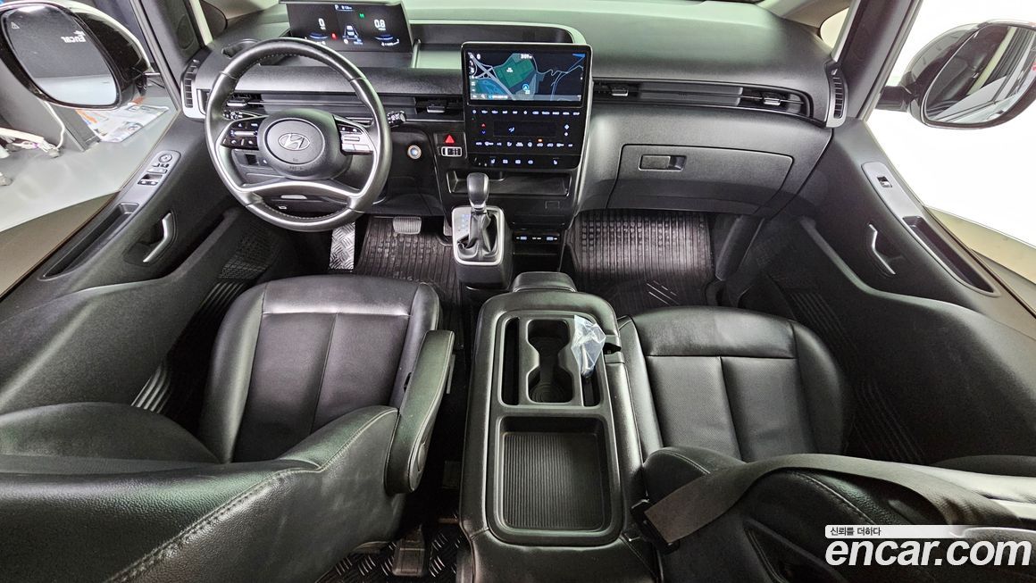 Hyundai Staria 2023