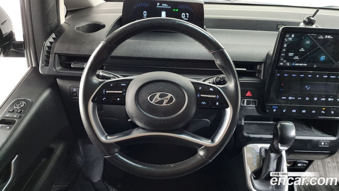 Hyundai Staria 2022