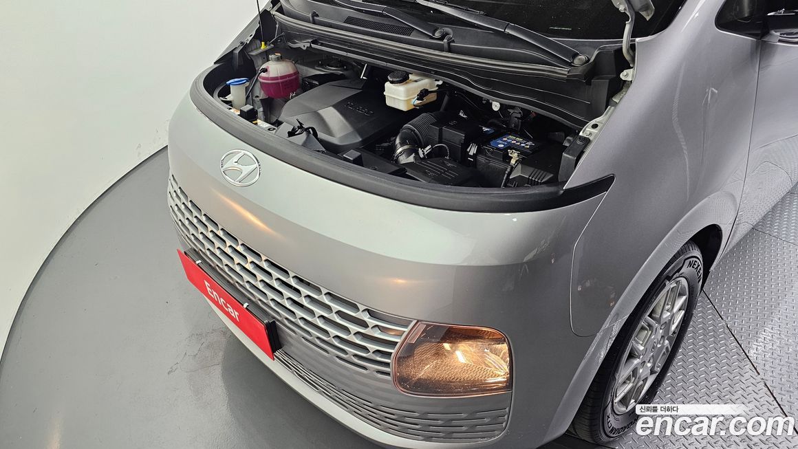 Hyundai Staria 2023