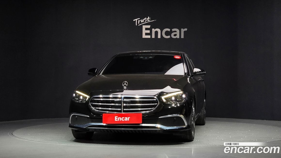 Mercedes-Benz E-Class 2021