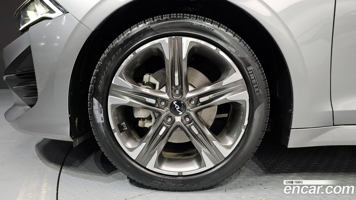 Kia K5 2023