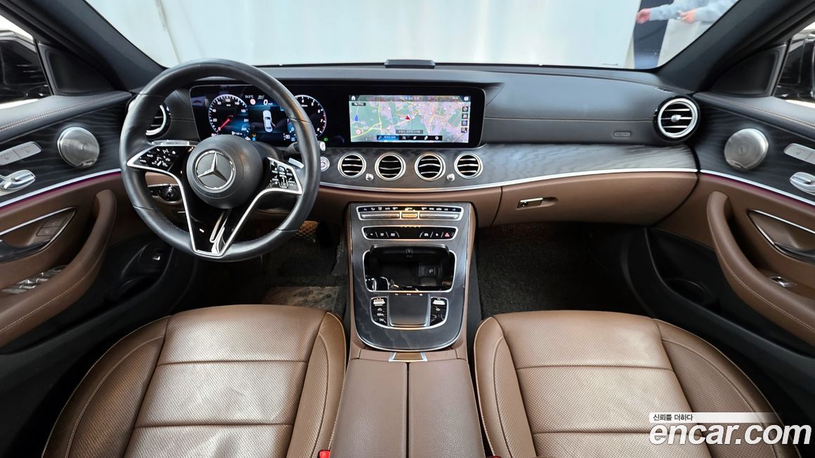 Mercedes-Benz E-Class 2021