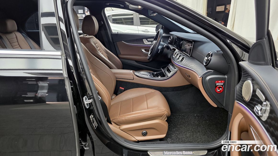Mercedes-Benz E-Class 2021
