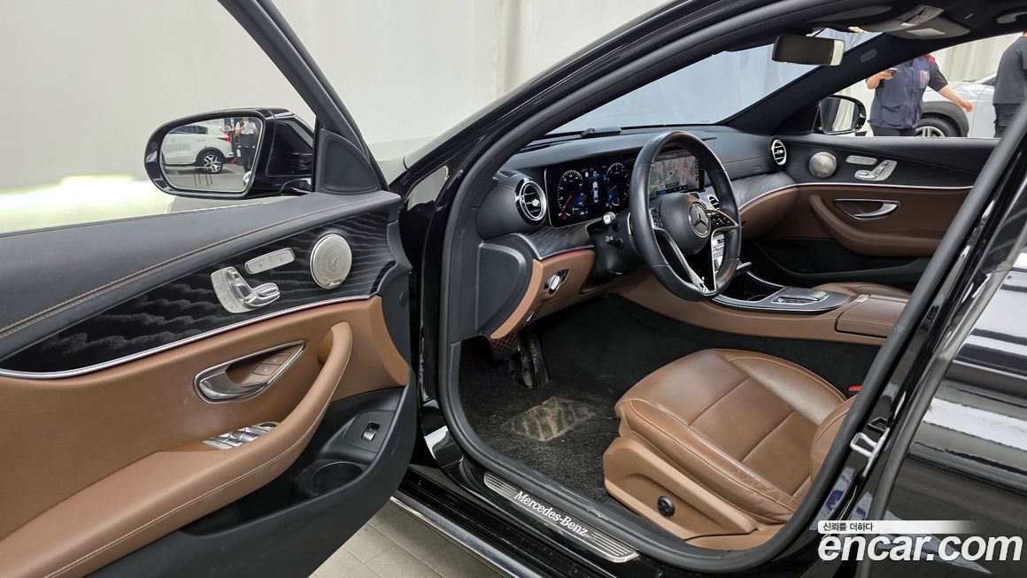 Mercedes-Benz E-Class 2021