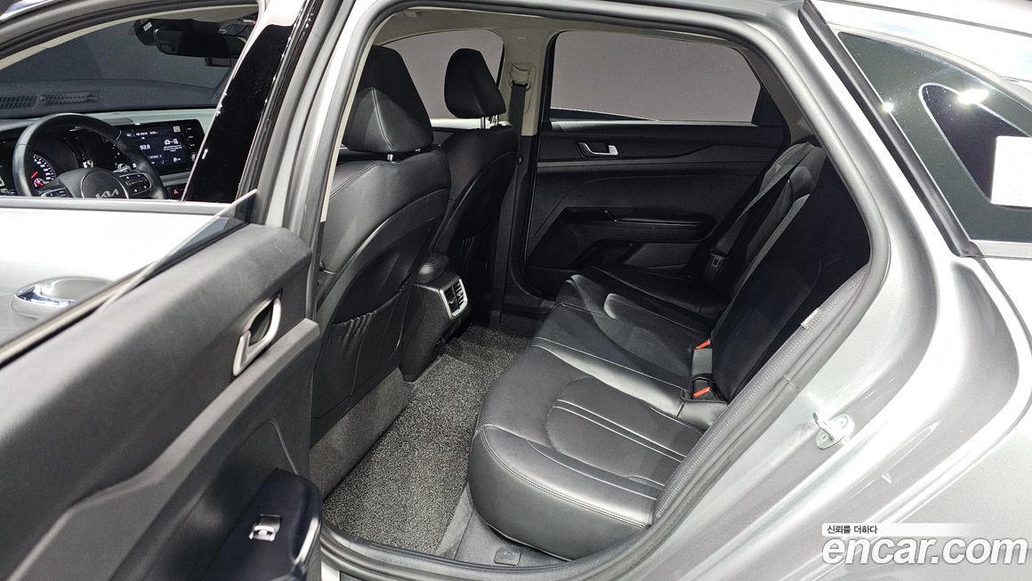 Kia K5 2023