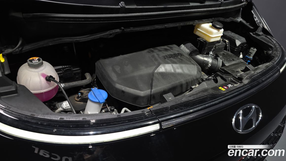 Hyundai Staria 2023