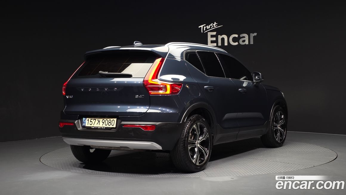 Volvo XC40 2021