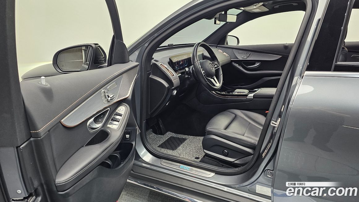 Mercedes-Benz EQC 2020