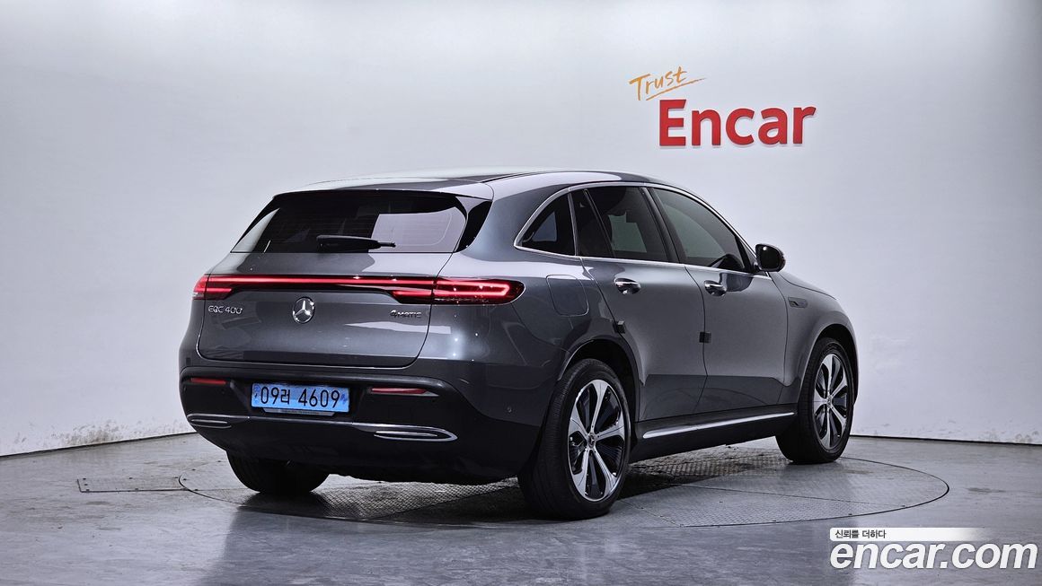 Mercedes-Benz EQC 2020