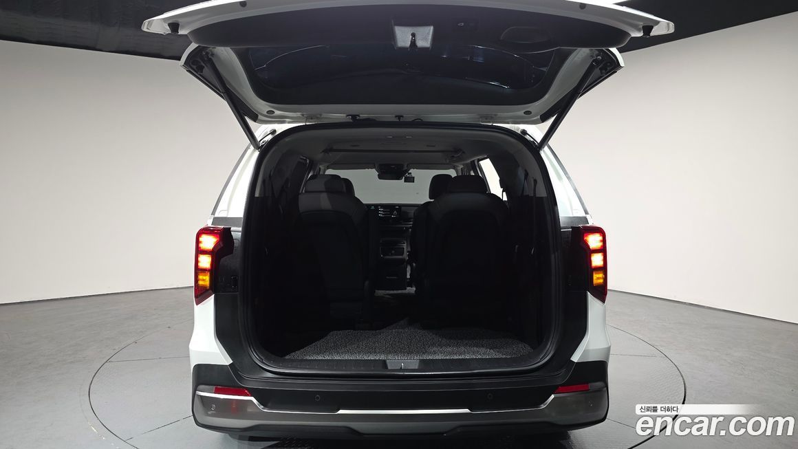 Kia Canival 2024