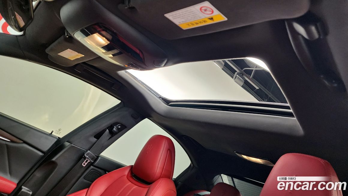 Maserati Ghibli 2019