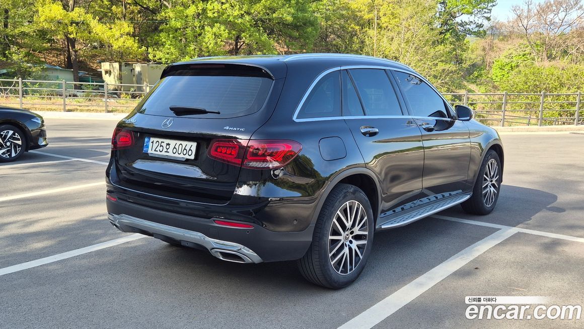 Mercedes-Benz GLC-Class 2022