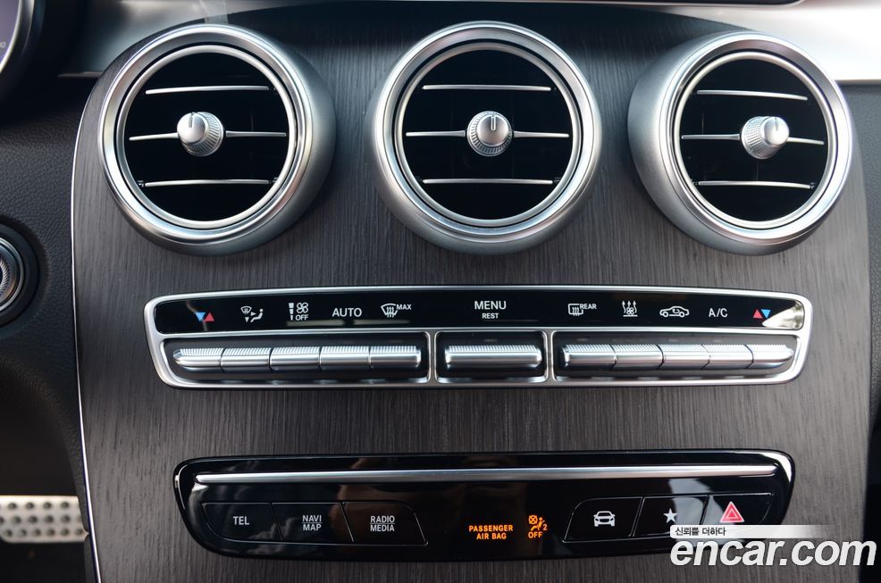 Mercedes-Benz GLC-Class 2021