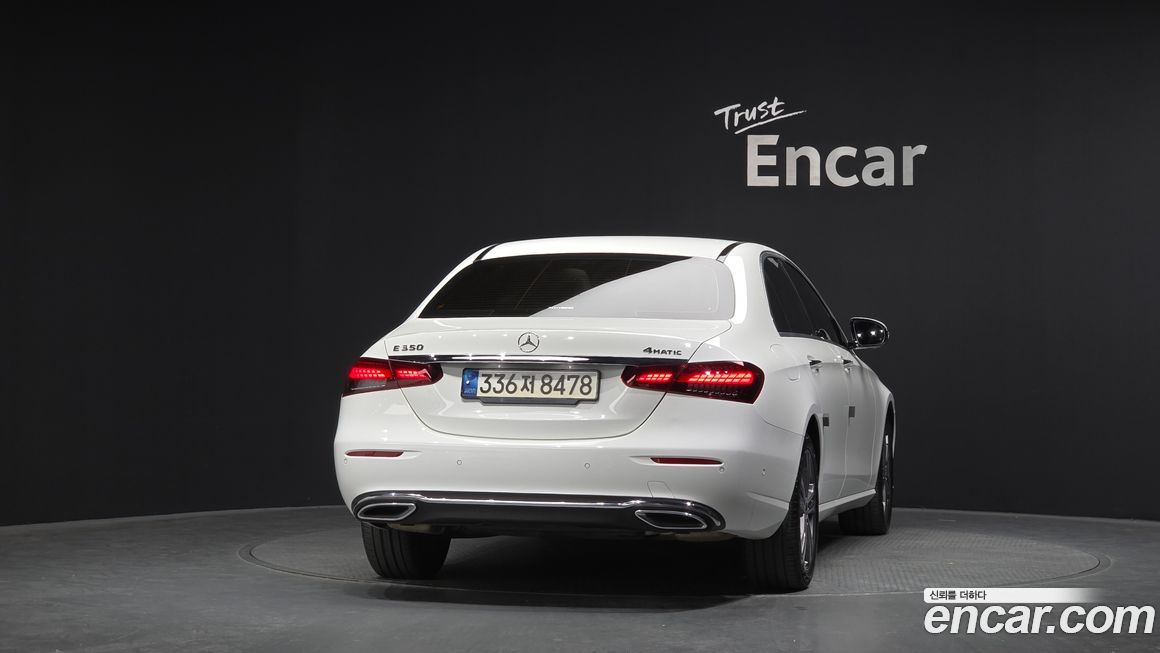 Mercedes-Benz E-Class 2021