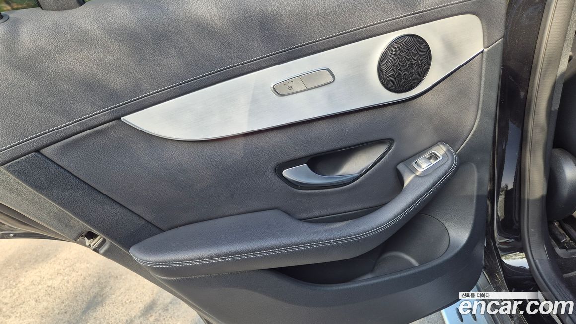 Mercedes-Benz GLC-Class 2022