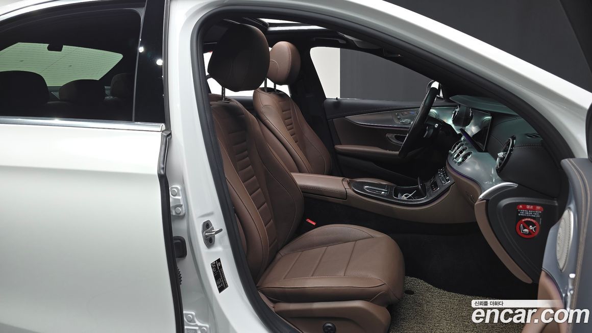 Mercedes-Benz E-Class 2021