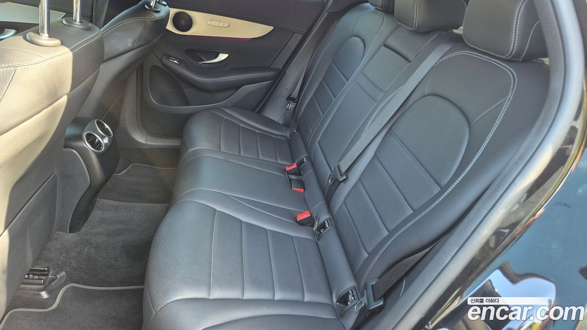 Mercedes-Benz GLC-Class 2022