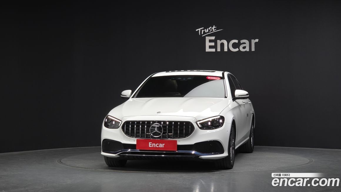 Mercedes-Benz E-Class 2021