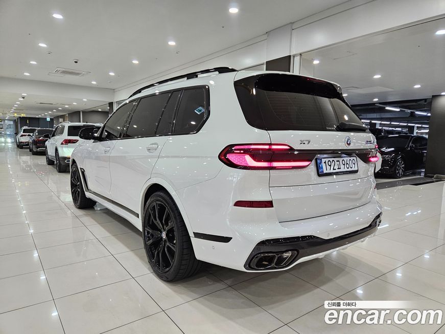 BMW X7 2024
