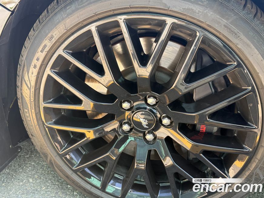 Ford Mustang 2019