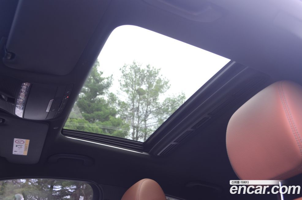 Mercedes-Benz GLC-Class 2021