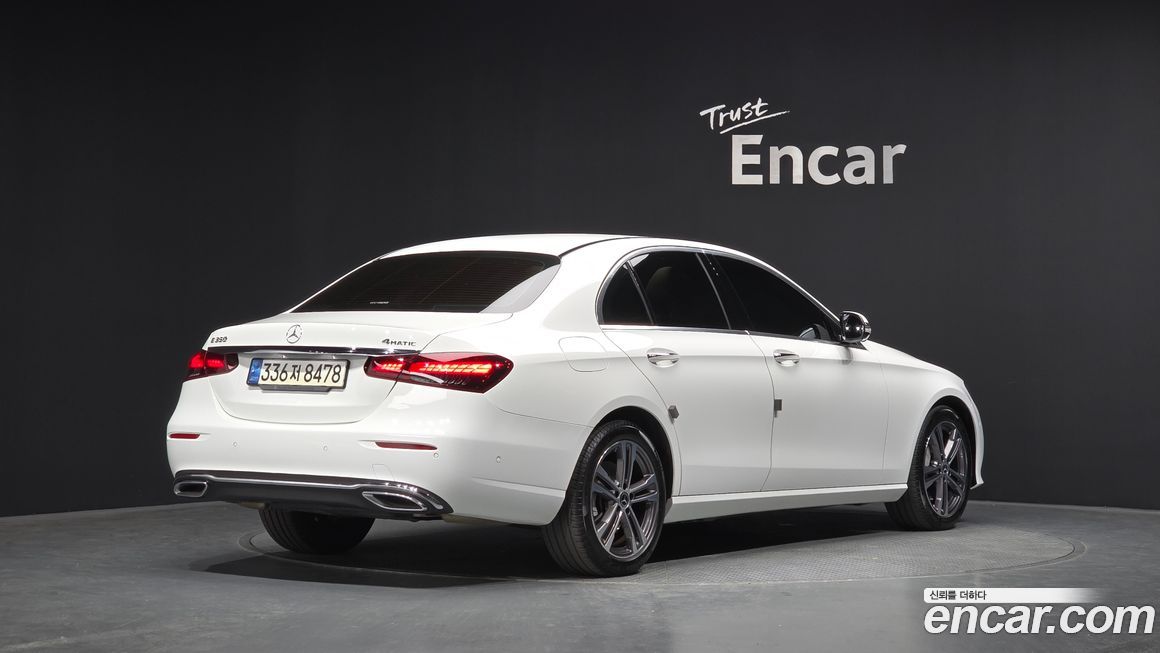 Mercedes-Benz E-Class 2021