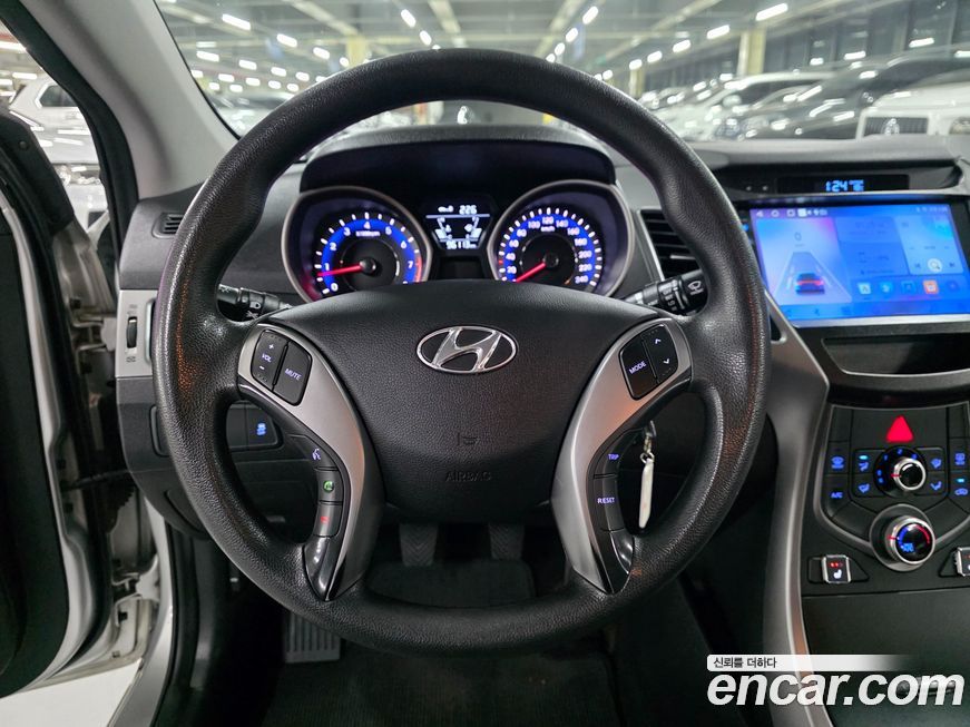 Hyundai AVANTE 2014