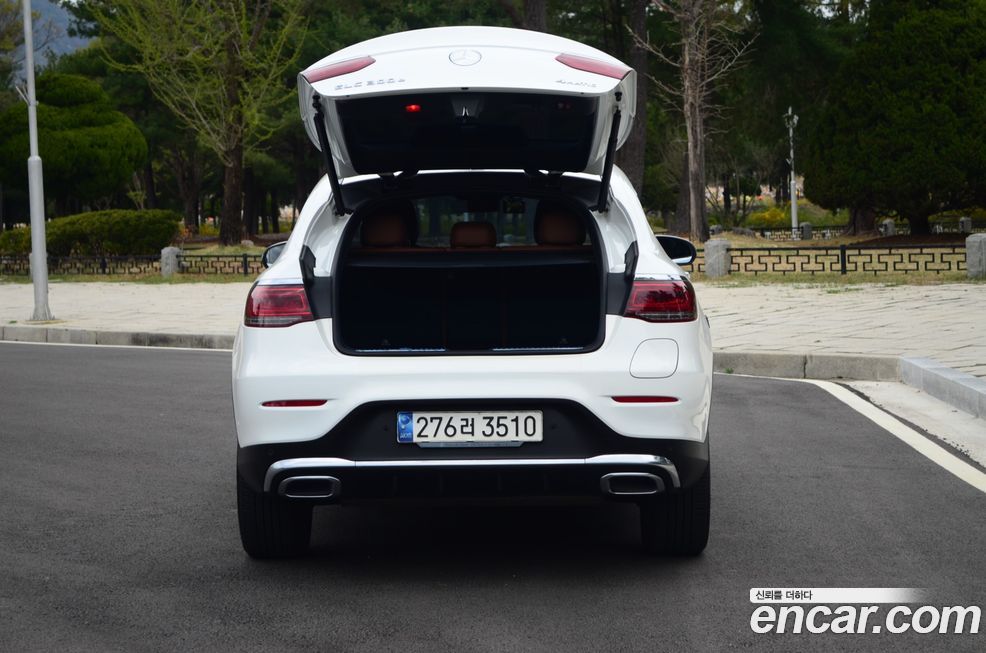 Mercedes-Benz GLC-Class 2021