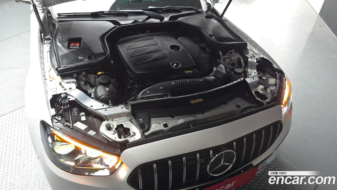 Mercedes-Benz E-Class 2021