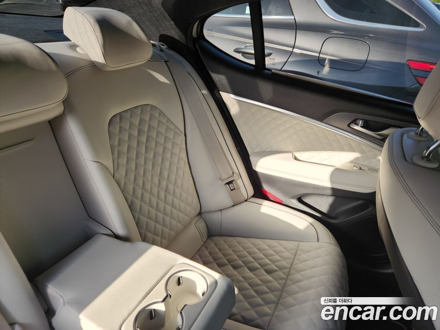 Genesis G70 2025