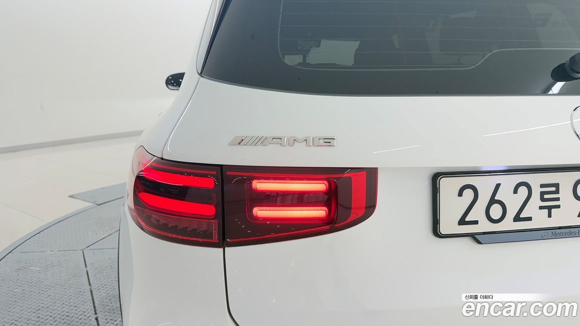 Mercedes-Benz GLB-Class 2025