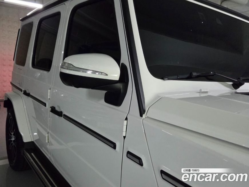 Mercedes-Benz G-Class 2024